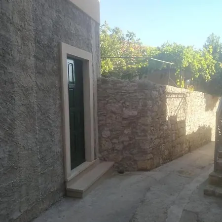 Afitojen Appartement *